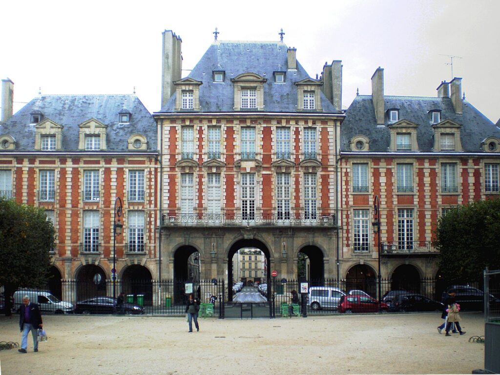 Façade de l'hôtel Le Pavillon de la Reine